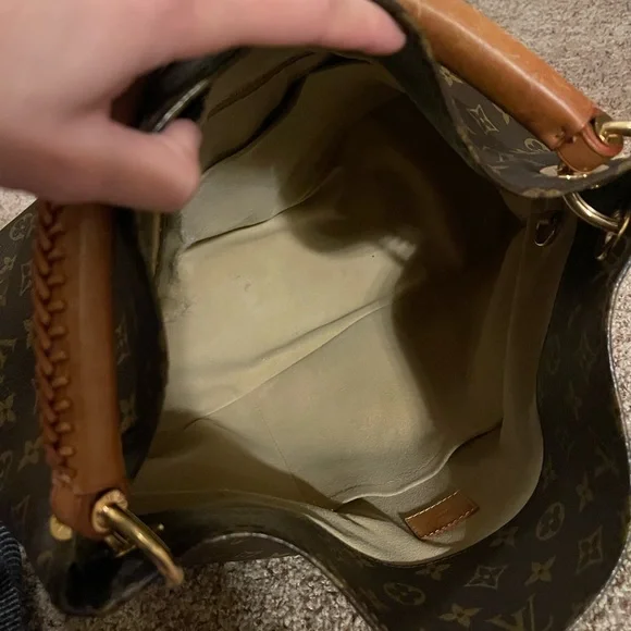 ❤️❤️❤️Louis Vuitton Artsy MM. EXCELLENT CONDITION - Picture 13 of 16